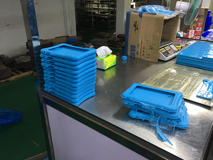 硅膠ipad保護(hù)套,東莞硅膠ipad保護(hù)套定制生產(chǎn)工廠(chǎng)哪家好